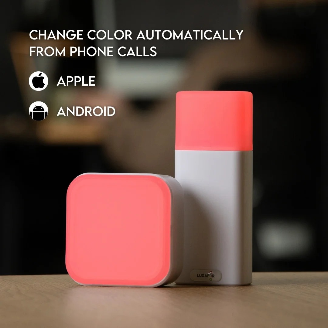 Light changing color automatically from an incoming phone call, Apple and Android compatible